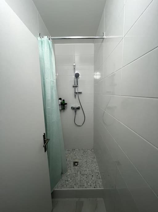 Hana Home Mantes-La-Jolie 6 Personnes Parking Public Gratuit Business&Family Bagian luar foto